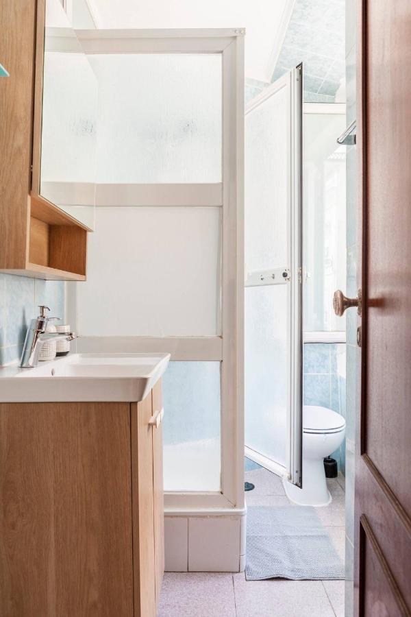 2 Bedroom Apartment For 4 People With Free Public Parking Лісабон Екстер'єр фото